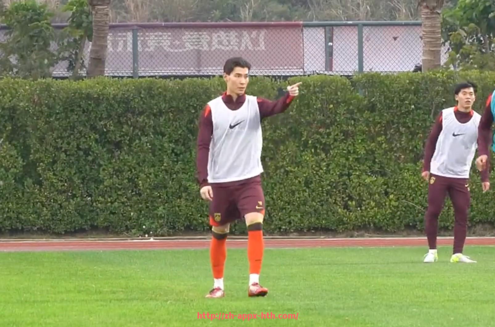 华体会hth官方网站下载-2025年世俱杯球队装备采购渠道全面解析与优化策略